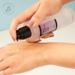 اسنس لایه ‎بردارAHA 7% کوزارکس ضد جوش‎ های سرسفید مناسب پوست های خشک تا مختلط حجم 100 میل