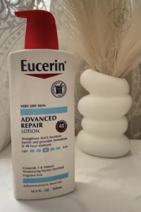 لوسیون مرطوب کننده اوسرین مناسب پوست های خیلی خشک حجم 500 میل