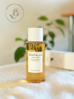 تونر آبرسان و ترمیم کننده سنتلا ماداگاسکار اسکین 1004 مناسب تمام انواع پوست حجم 210 میل