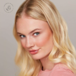 رژگونه پودری اسنس مدل The Blush رنگ Befitting کد 10